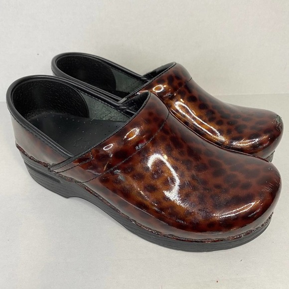 Dansko Tortoise Patent Clogs - Picture 6 of 9